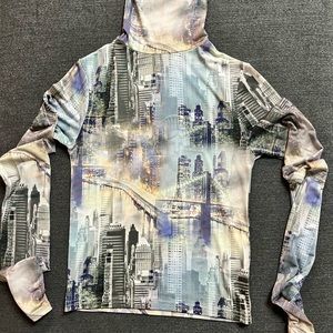 urban outfitters XS city print turtleneck